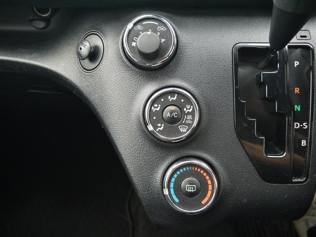 1100189A30261011W00115.jpg