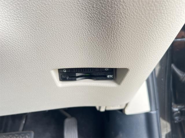 0506973A30260905W00109.jpg