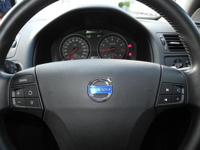 0703730A30260530W00114.jpg