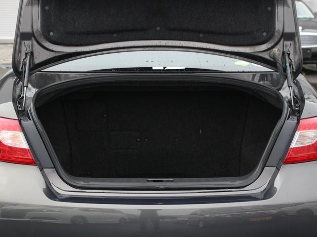 0520046A30260902W00714.jpg