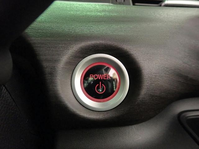 0201190A30260926W00411.jpg