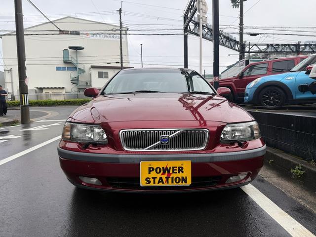 0700378A30260521W00102.jpg