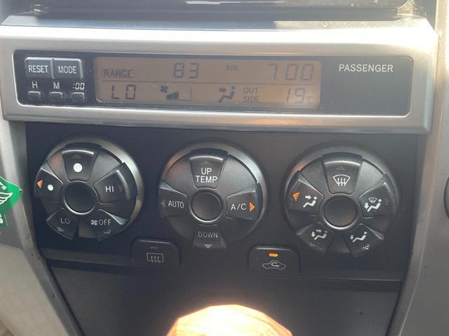 0541566A30260606W00105.jpg