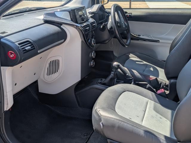 25904807_carP_l_19.jpg