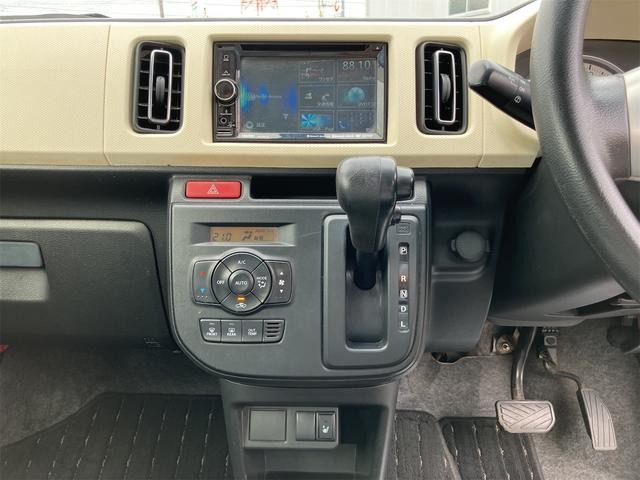0403512A30261005W00617.jpg