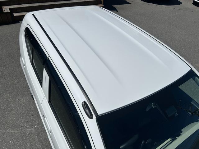 0708929A30260530W00114.jpg