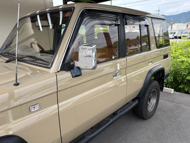 1003257A30260620W00114.jpg