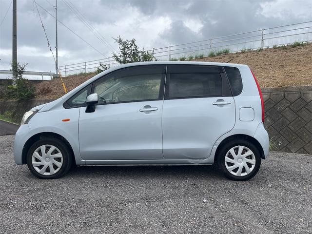 1310110A30260907W00104.jpg