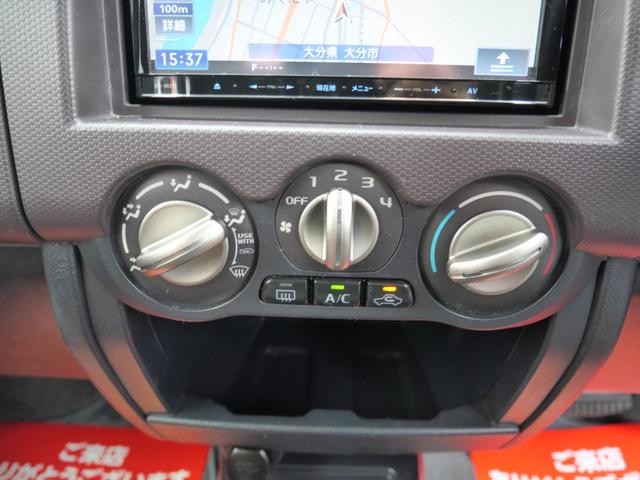 0803218A30260916W00115.jpg