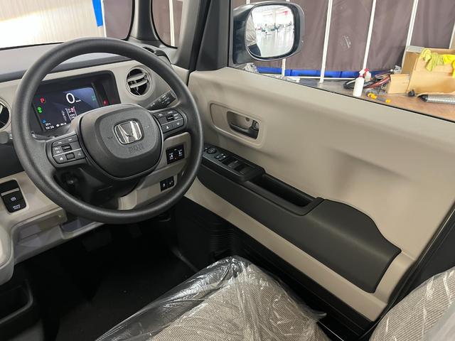 0402845A30260425W00312.jpg