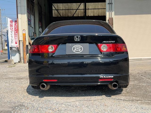 0208294A30261013W00111.jpg