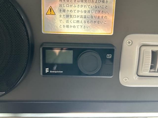 0704375A30260615W00215.jpg
