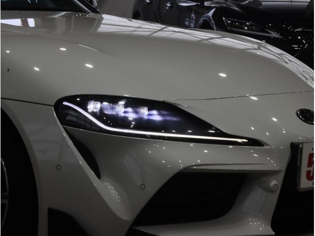 0502713A30260821W00716.jpg