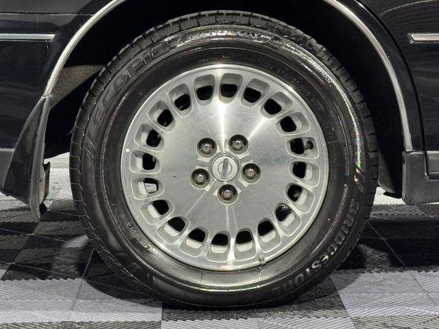 0540491A30260425W00118.jpg