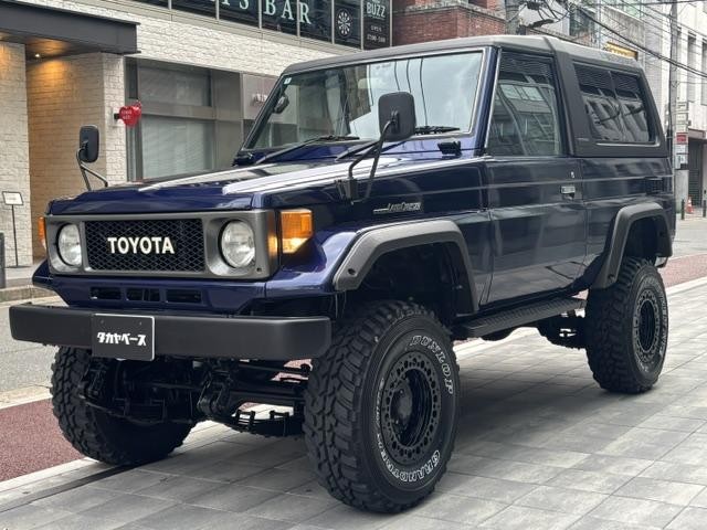 0801987A30261016W00113.jpg
