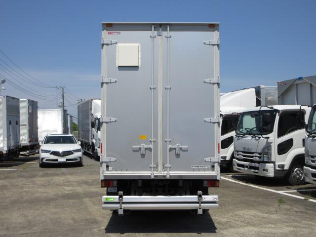 bdc22db4b03ba42e6f7cb6f3b6443dc9.jpg