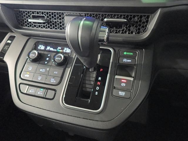 0201190A30260924W00215.jpg