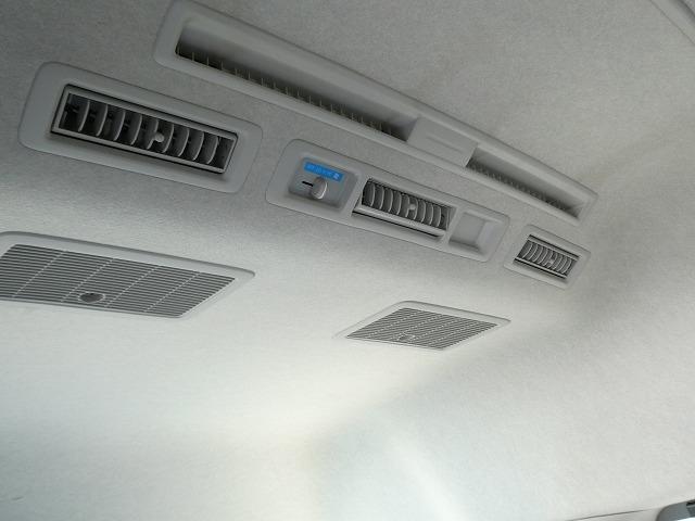 0560439A30260425W00219.jpg