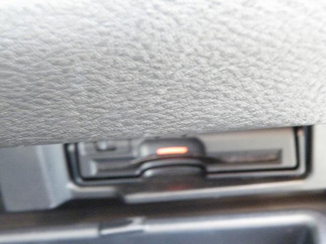 1001999A30260503W00408.jpg