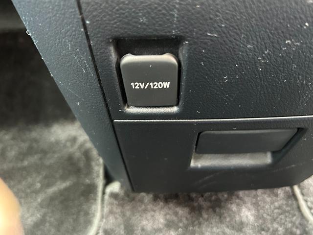0706843A30260325W00219.jpg