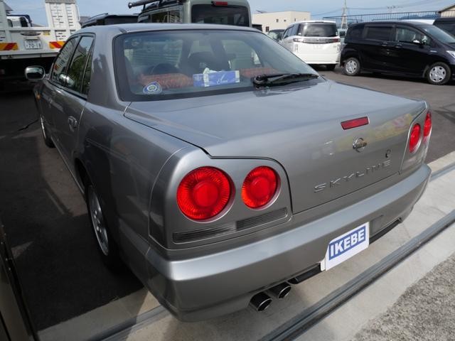 0803868A30260915W00206.jpg