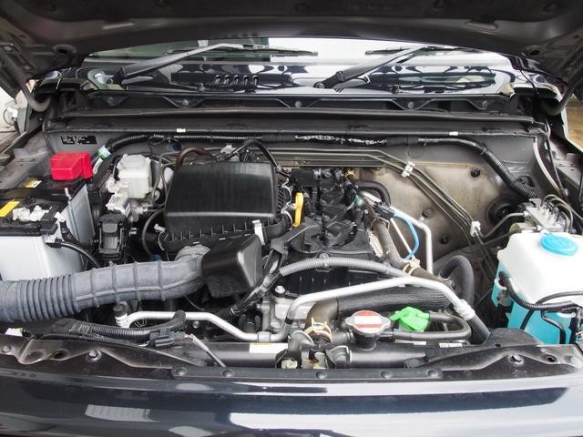 0508386A30260905W00112.jpg