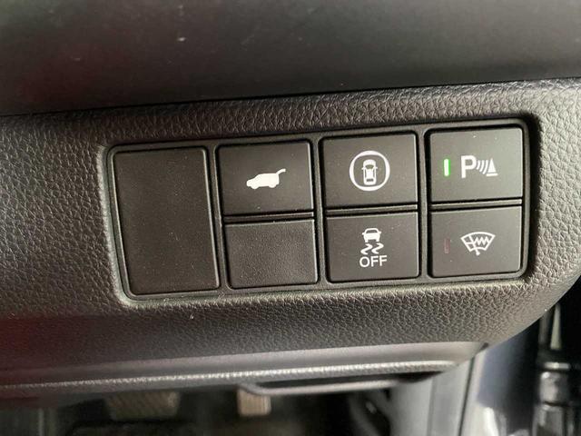 0900065A30260425W00103.jpg