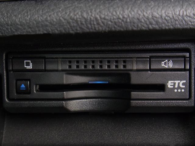 0560520A30260928W00712.jpg