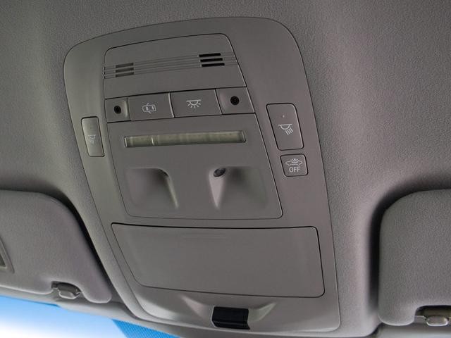 0560520A30260928W00714.jpg