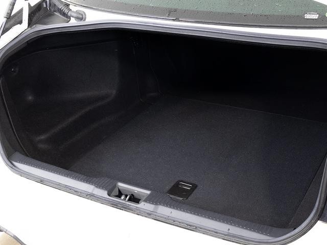 0560520A30260928W00309.jpg