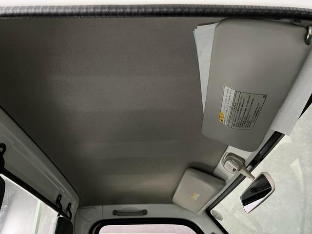 0710163A30260808W00114.jpg
