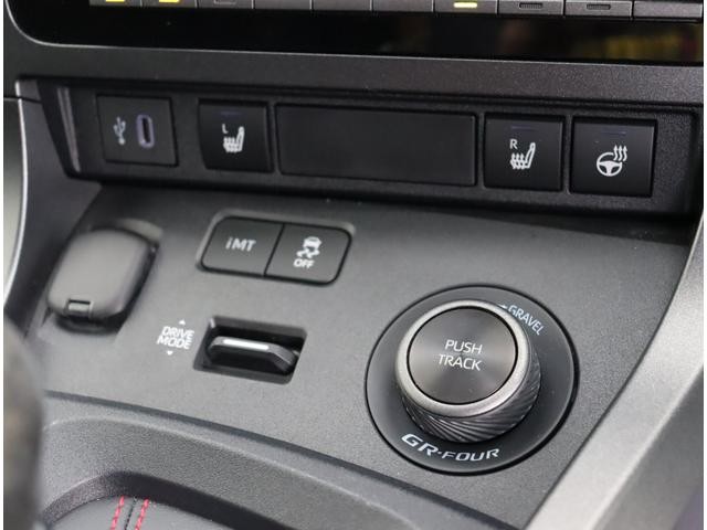 0500206A30260927W00314.jpg