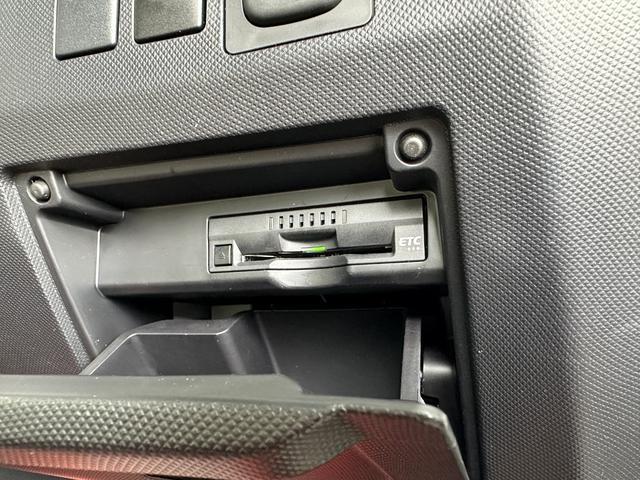 1200643A30260414W00118.jpg