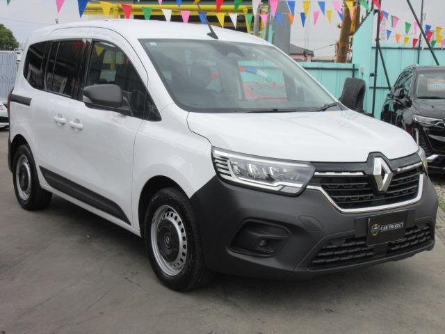 0561088A30260706W00209.jpg