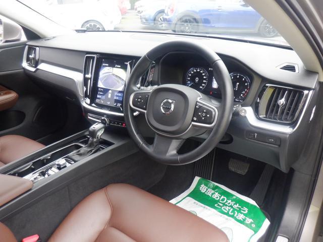 0561089A30260705W00212.jpg