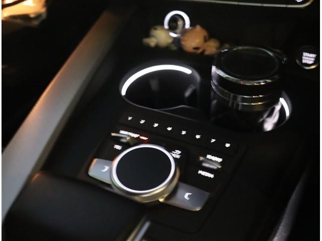 0500206A30260927W00209.jpg