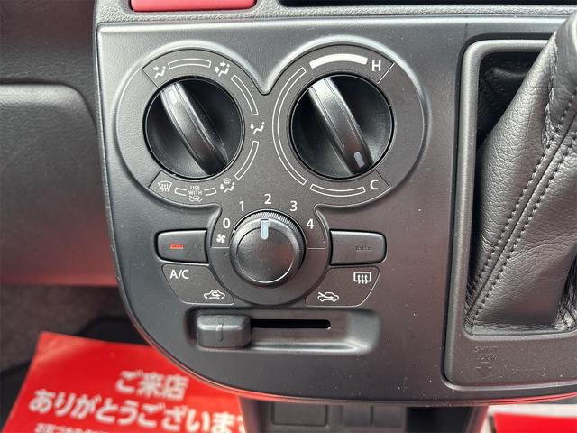 0900605A30260611W00913.jpg