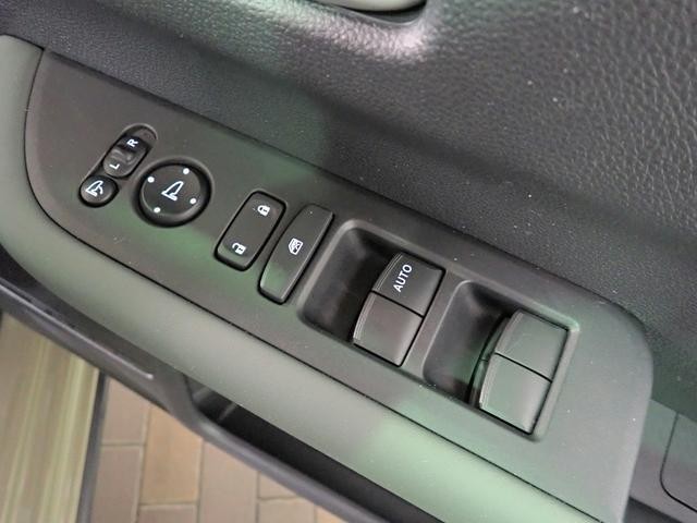 0201999A30260922W00514.jpg