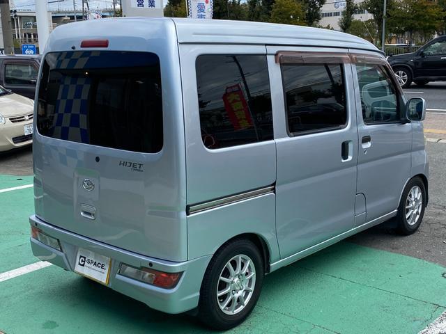 0708542A30260308W00211.jpg