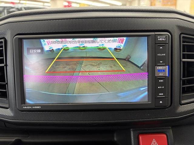 0310121A30260706W00308.jpg