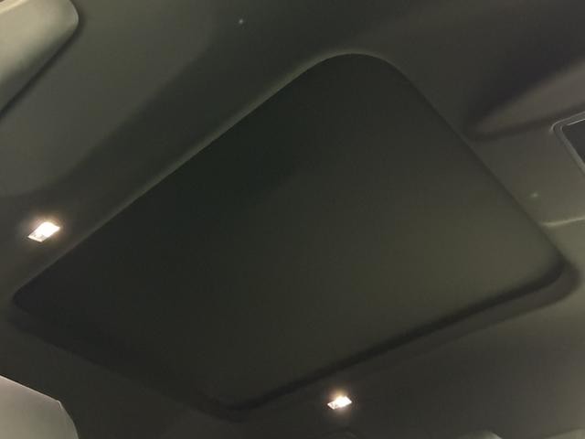 0301832A30260912W00118.jpg