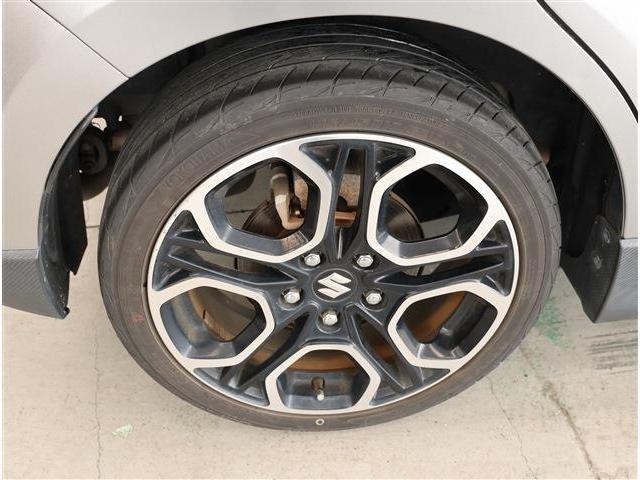 26516879_carP_l_17.jpg
