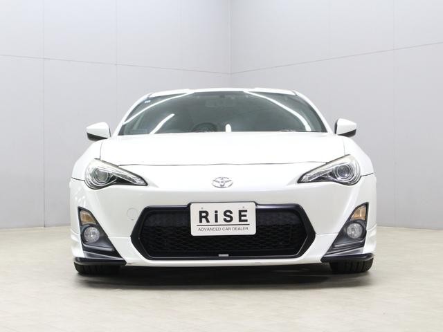 0207743A30261011W00202.jpg