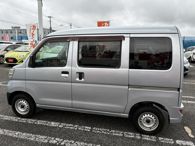 0520530A30260911W01212.jpg