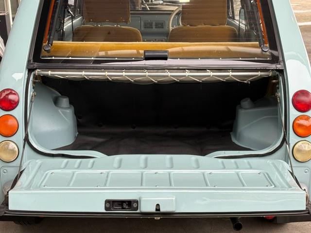 0510775A30260905W00116.jpg