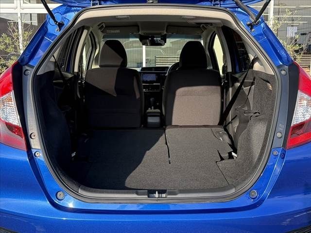e8ffed1c326e299f363117d3bd68722a.jpg