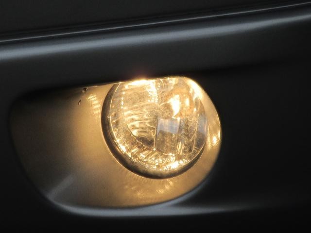 0551867A30261002W00104.jpg