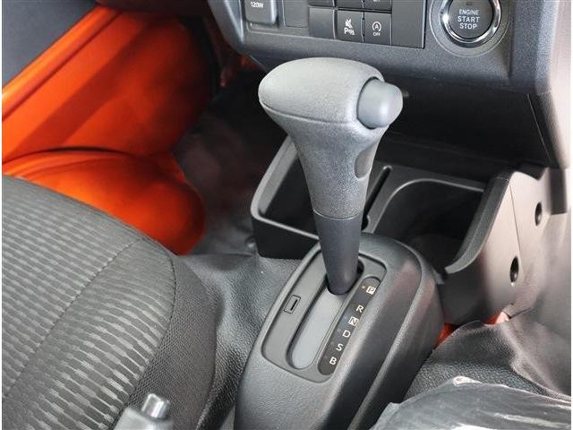 0600508A30260727W00709.jpg