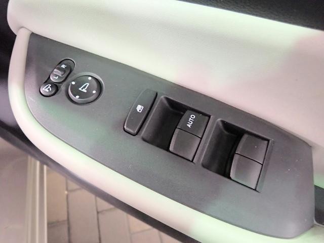 0230024A30260823W00213.jpg