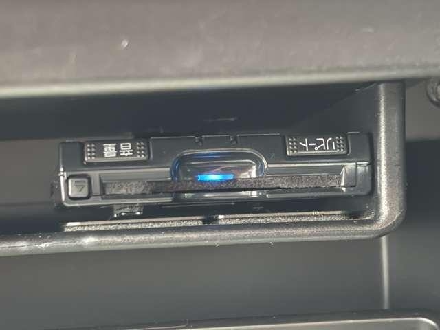 0541422A30260913W00111.jpg
